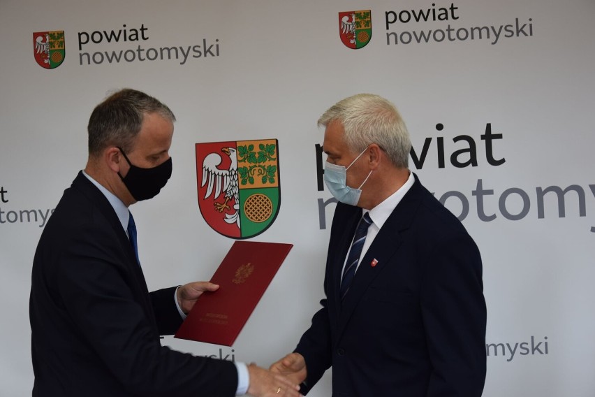 Wojewoda Wielkopolski - Michał Zieliński, w powiecie nowotomyskim - 25.06.2021