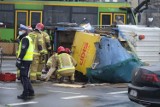 Wypadek na rondzie Śródka w Poznaniu. Auto przewożące gruz zderzyło się z osobówką [ZDJĘCIA]