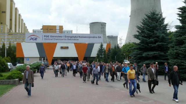 Akcje Polskiej Grupy Energetycznej wciąż posiada wielu pracowników bełchatowskiej elektrowni