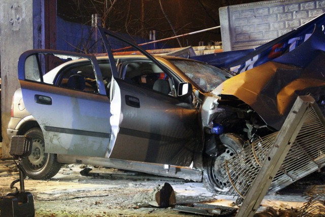 Do wypadku doszło w nocy z 15 na 16 lutego na skrzyżowaniu ul. Kilińskiego i Tymienieckiego w Łodzi