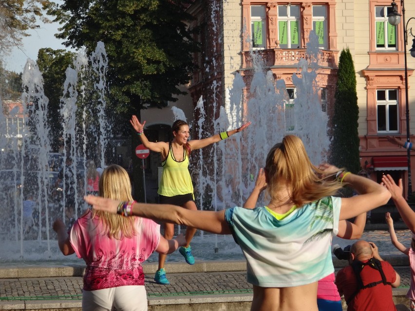 Beata Olencka-Drzewiecka i ZUMBA na Pl.Bohaterów