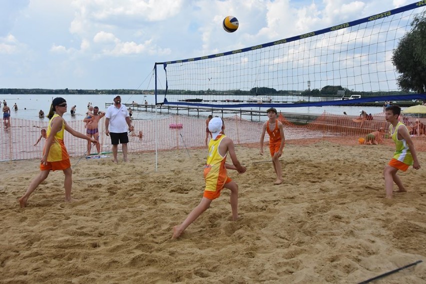 Zbąszyń: Siatkówka plażowa w "Łazienkach" - 19 lipca 2020 [ZDJĘCIA]                        