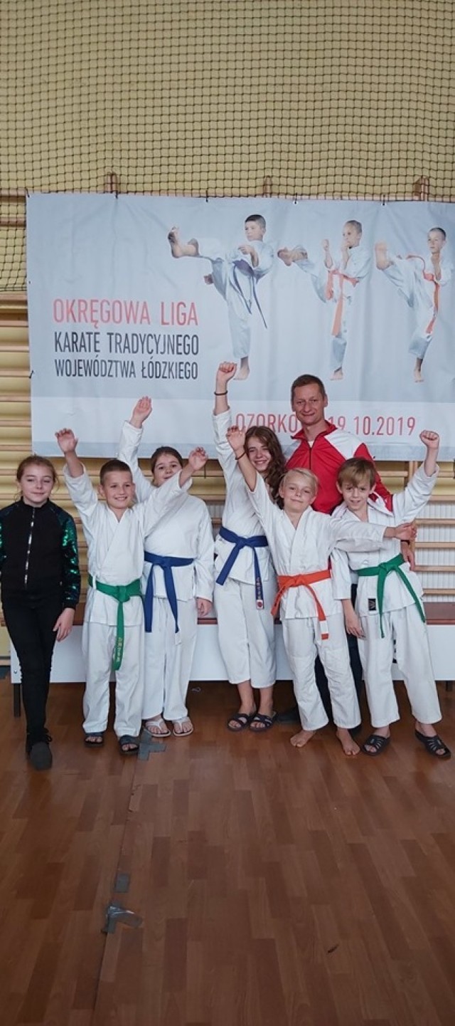 Trzy medale wywalczyli zawodnicy UKS Szkoły Karate Tradycyjnego w Piotrkowie