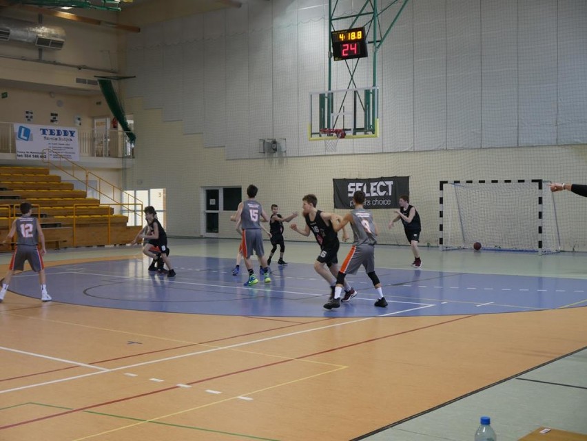 Basketball Club Sieraków wygrał ostatni mecz fazy grupowej.