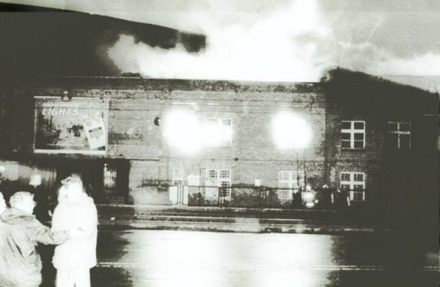 24 listopada 1994 roku w hali stoczni wybuchł pożar. Ogień gaszono do rana