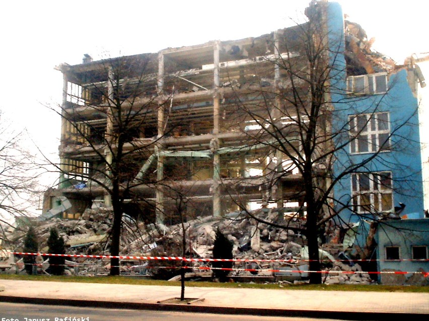 Polanex Gniezno. Zburzenie budynku zakładu przy ulicy Roosevelta