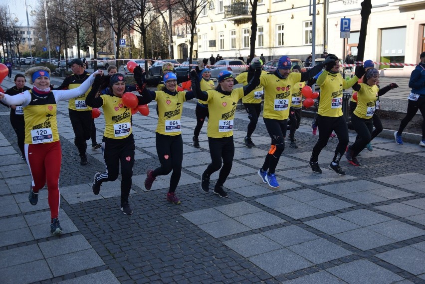 Bieg Policz się z Cukrzycą w Częstochowie [ZDJĘCIA] Wielka Orkiestra Świątecznej Pomocy gra na Placu Biegańskiego od rana