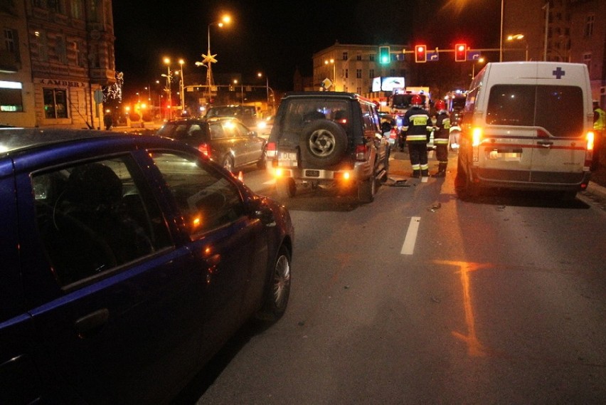 Wypadek na ulicy Witelona w Legnicy (ZDJĘCIA)