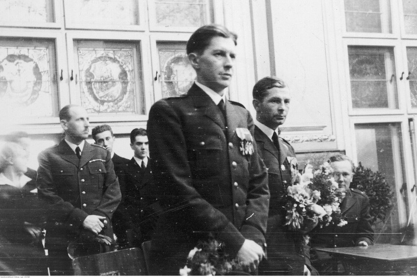 Kapitan Antoni Janusz i porucznik Stanisław Brenk...