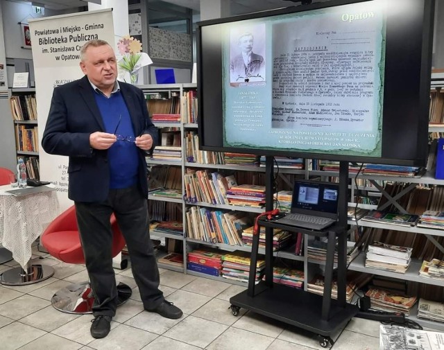 Na zdjęciu Marek Lis- autor, historyk, kierownik Biblioteki Pedagogicznej