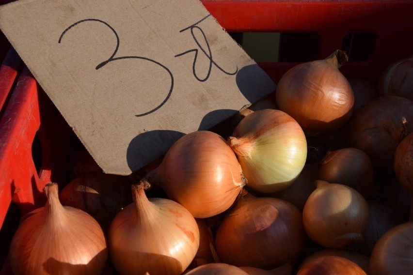 Ceny warzyw na targowisku w Nowej Soli, 17 stycznia 2020 r.