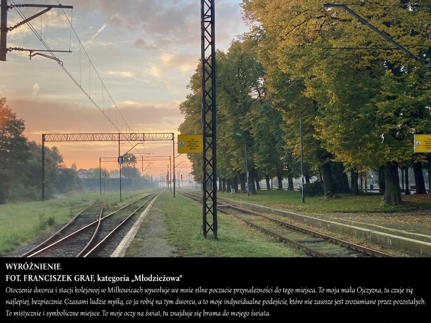 Otoczenie stacji kolejowej i dworca w Miłkowicach wywołuje...