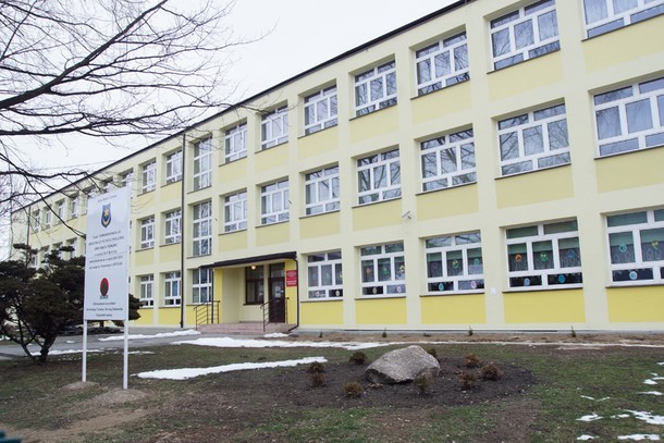 Według internautów najlepsza podstawówka w Tarnowie to Szkoła Podstawowa nr 19, ul. Ks.Skorupki 9  (17557 głosów).