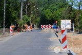 Zdążą wyremontować przed wakacjami drogę nad Pogorię w Dąbrowie Górniczej? Kierowcy i rowerzyści już czekają na nowy układ drogowy