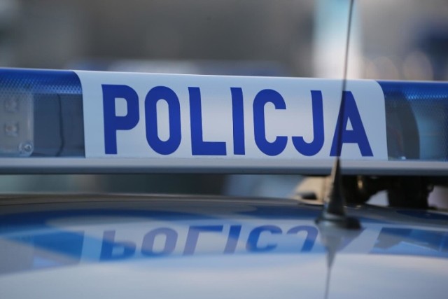 Policjanci z Golubia-Dobrzynia zatrzymali mężczyznę, który wybijał szyby w sklepach