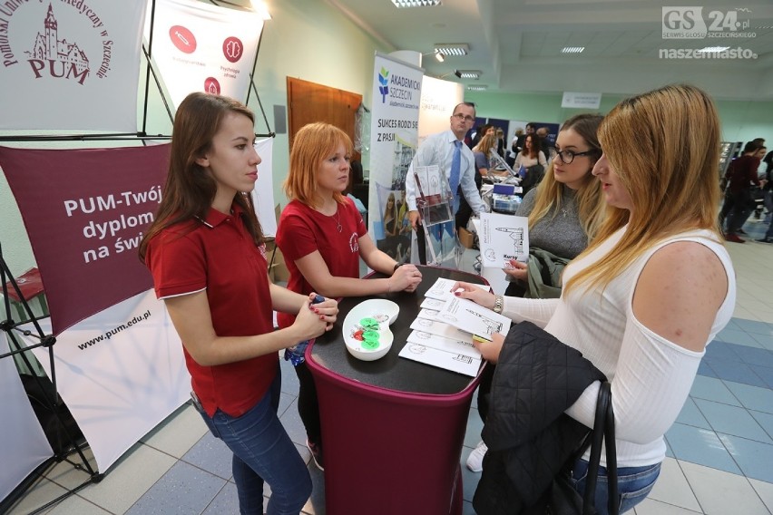 Szczeciński Salon Maturzystów. Uczniowie zapoznawali się z ofertami uczelni 