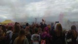 Zabawa kolorowym proszkiem. Holi Festival na plaży w Białymstoku [zdjęcia]