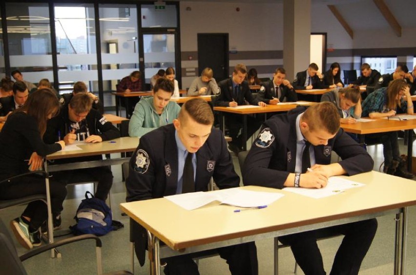 Straż Miejska w Malborku zorganizowała olimpiadę wiedzy dla młodzieży