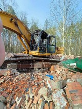 Pożar koparki w Brączewie. Szybka reakcja strażaków z Obrzycka i Szamotuł 