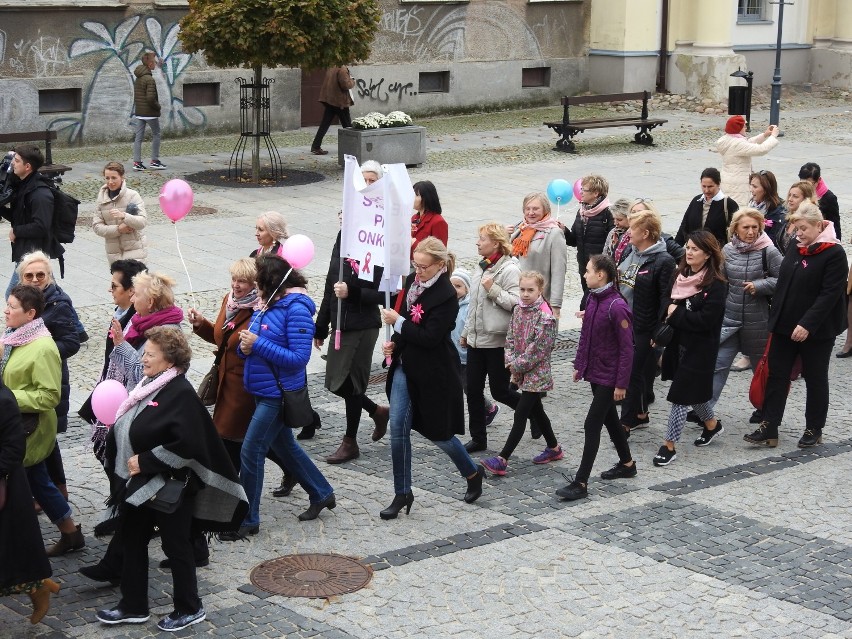 Rak to nie wyrok. Ulicami Białegostoku po raz kolejny przeszedł Marsz Nadziei (zdjęcia)                       