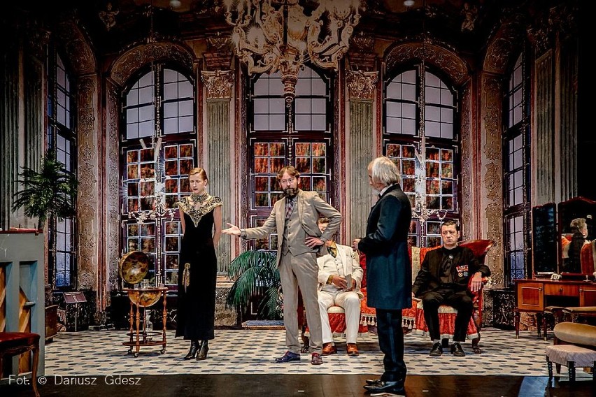 Teatr Dramatyczny w Wałbrzychu zaprasza na przedpremierowe pokazy „Instytutu Goethego"  [ZDJĘCIA]