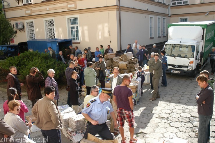 Drzewko za makulaturę 2011: W Sztumie zebraliśmy 8 ton! [ZDJĘCIA]