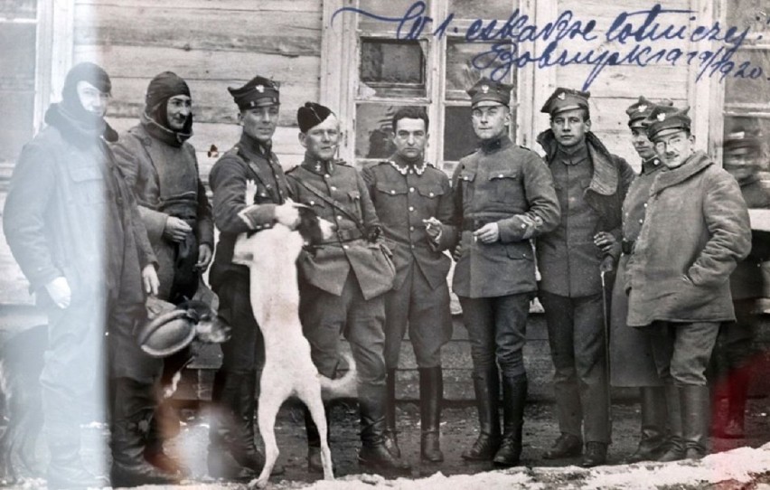 Na wystawie są fotografie autorstwa gniewkowskiego patrioty...