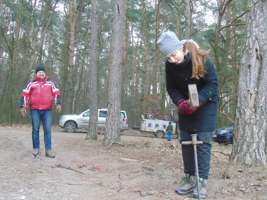 Szamotuły. Oliwia wylicytowała voucher na Finale WOŚP i wyruszyła do lasu psim zaprzęgiem! [ZDJĘCIA]