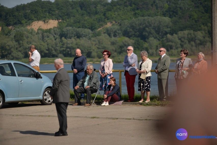 Boże Ciało 2021 we Włocławku. Procesja parafii Matki Bożej...