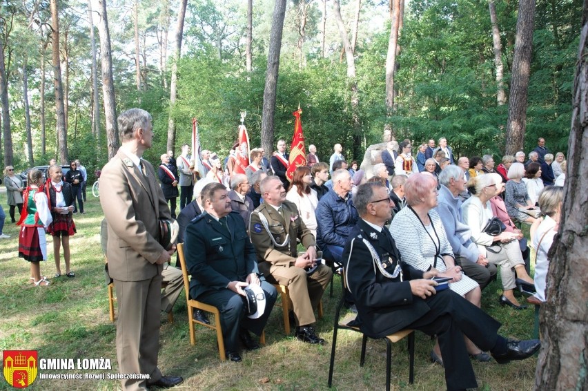 Pomnik Stacha Konwy w Lesie Jednaczewskim odnowiony [zdjęcia]