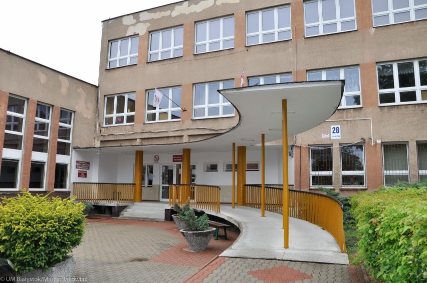 Powstaną windy w białostockich szkołach