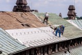 Remont dachu zamku Książ (ZDJĘCIA)