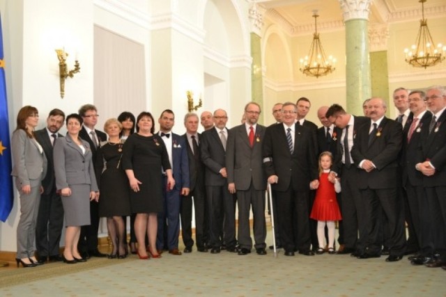 Chirurdzy z trzebnickiego szpitala wśród odznaczonych przez Prezydenta RP. Pałac Prezydencki, 2014 rok.
