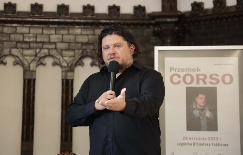 Legnica: Przemek Corso zaprosił na spotkanie autorskie do biblioteki, zdjęcia i video