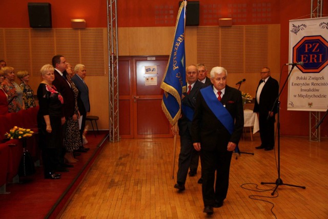 Stanisław Anioł został honorowym przewodniczącym PZERiI w Międzychodzie (16.03.2019).

AKCJA RATOWANIA DWÓCH DANIELI, KTÓRE ZAPLĄTAŁY SIĘ W TAŚMY I METALOWE LINKI - ZDJĘCIA, VIDEO

WYDADZĄ NA NOWE KSIĄŻKI PONAD 130 TYSIĘCY ZŁOTYCH

PODKOZIOŁEK W MYLNIE - GALERIA

BAL CHARYTATYWNY W OLANDII - GALERIA

BYŁY STAROSTA MIĘDZYCHODZKI I BYŁY BURMISTRZ OSTROROGA ZNALEŹLI ZATRUDNIENIE W MIĘDZYCHODZIE

REMONT DROGI WOJEWÓDZKIEJ NR 160 MIĘDZYCHÓD - DREZDENKO - ZDJĘCIA

LIST PREZYDENTA ANDRZEJA DUDY DO NASZEJ REDAKCJI

ZAKAZ ODWIEDZIN W MIĘDZYCHODZKIM SZPITALU

SERCE DLA POWSTAŃCÓW WIELKOPOLSKICH - GALERIA

STUDNIÓWKA ZESPOŁU SZKÓŁ TECHNICZNYCH (ROLNIK) W MIĘDZYCHODZIE 2019 - ZDJĘCIA

STUDNIÓWKA LICEUM OGÓLNOKSZTAŁCĄCEGO W MIĘDZYCHODZIE 2019 - ZDJĘCIA

STUDNIÓWKA ZESPOŁU SZKÓŁ TECHNICZNYCH (EKONOMIK) W MIĘDZYCHODZIE 2019 - ZDJĘCIA

STUDNIÓWKA ZESPOŁU SZKÓŁ W SIERAKOWIE 2019 - ZDJĘCIA

PROTEST ROLNIKÓW W POWIECIE MIĘDZYCHODZKIM - ZDJĘCIA

UMOWA NA BUDOWĘ MOSTU W MIĘDZYCHODZIE ROZWIĄZANA

Policja zlikwidowała plantację narkotyków w powiecie głogowskim
