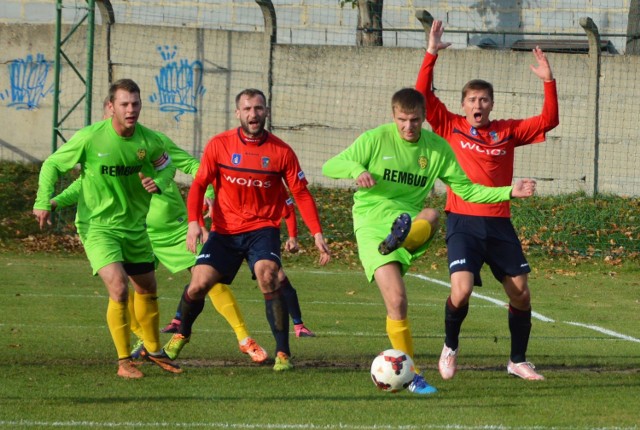 W meczach Trzebini z Podhalem emocji nigdy nie brakowało. Marcina Kalinowskiego (pierwszy z lewej) tym razem zabraknie jednak w składzie MKS Trzebinia.