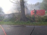 Pożar domu w Gromadzicach. Nie żyje jedna osoba