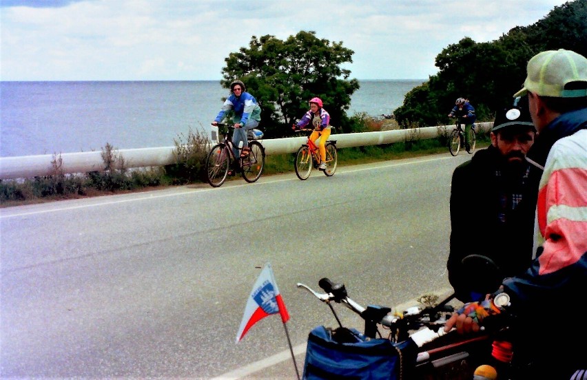 Okrążanie Bornholmu na rowerach było i jest turystyczną...