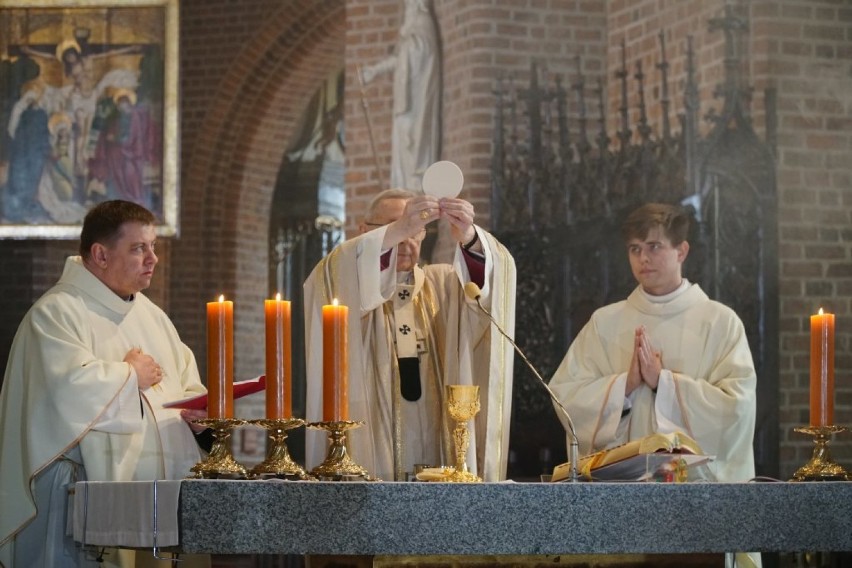 Duszpasterz Wronek reprezentował kapłanów w katedrze