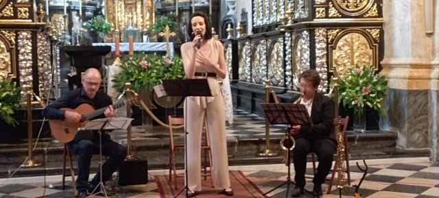 Gospel Trio to już czwarty z koncertów jakie do tej pory odbyły się podczas 28. Międzynarodowego Festiwalu Muzyki Organowej i Kameralnej w klasztorze Cystersów w Jędrzejowie.