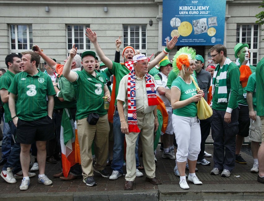 Euro 2012 Poznań - Fani Chorwacji i Irlandii w drodze na mecz [ZDJĘCIA]