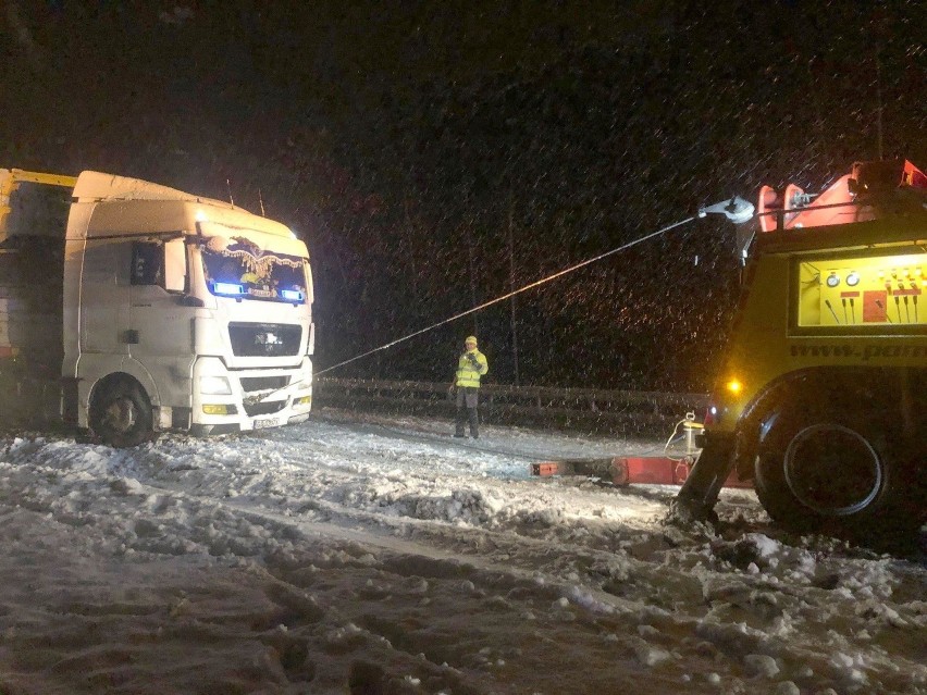 Dwa pasy autostrady na wysokości Wygody pod Toruniem...