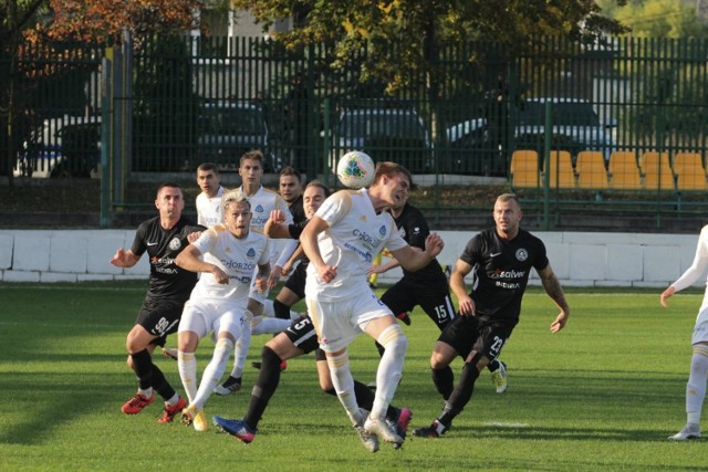 Piłkarze Ruchu Chorzów pólfinale PP Podokręgu Katowice rozgromili Podlesiankę 6:0.

Zobacz kolejne zdjęcia. Przesuwaj zdjęcia w prawo - naciśnij strzałkę lub przycisk NASTĘPNE