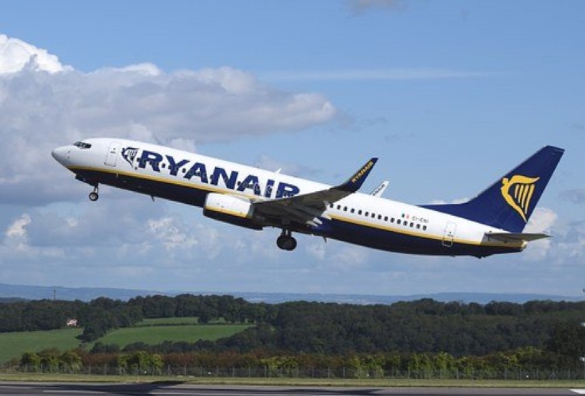 Ryanair przywraca połączenia z naszym krajem. Wraca 79 lotów z Wielkiej Brytanii i Irlandii (TERMINY)