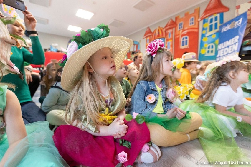 Światowy Dzień Osób z Zespołem Downa i pierwszy dzień wiosny w Radomiu. Wiceprezydent miasta odwiedziła szkołę i przedszkole 