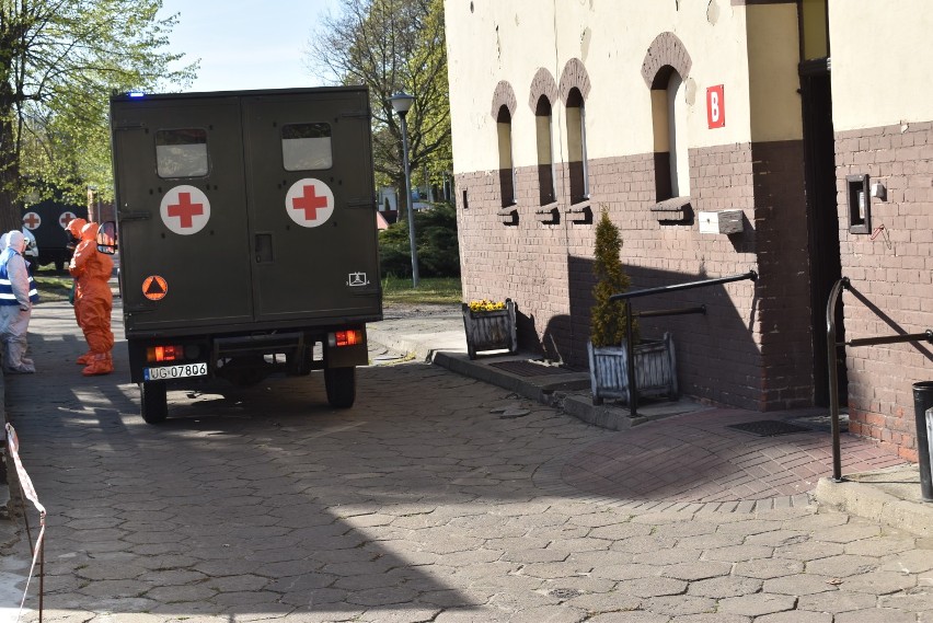Ewakuacja 4 pacjentów Domu Pomocy Społecznej w Pleszewie
