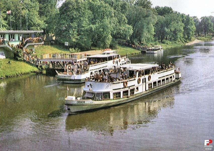 Zobacz, jakie statki pływały po Odrze we Wrocławiu w czasach PRL-u (ZDJĘCIA) 