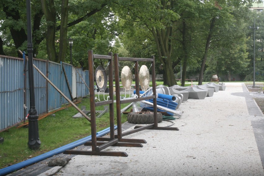 Trwa budowa parku tematycznego nad Nacyną w Rybniku