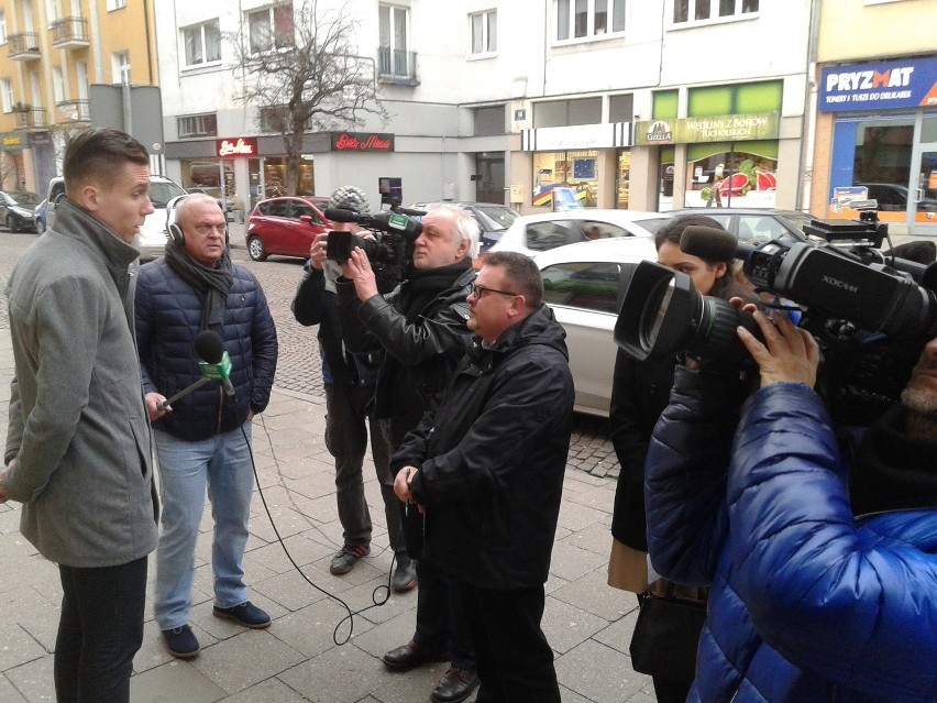 Gdynia. Protestowali w obronie Konstytucji [ZDJĘCIA, WIDEO]