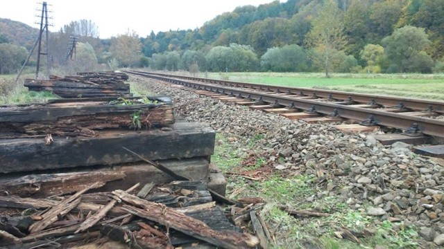 Radni apel w sprawie modernizacji linii kolejowych kierują m.in.  do rządu i sejmu.